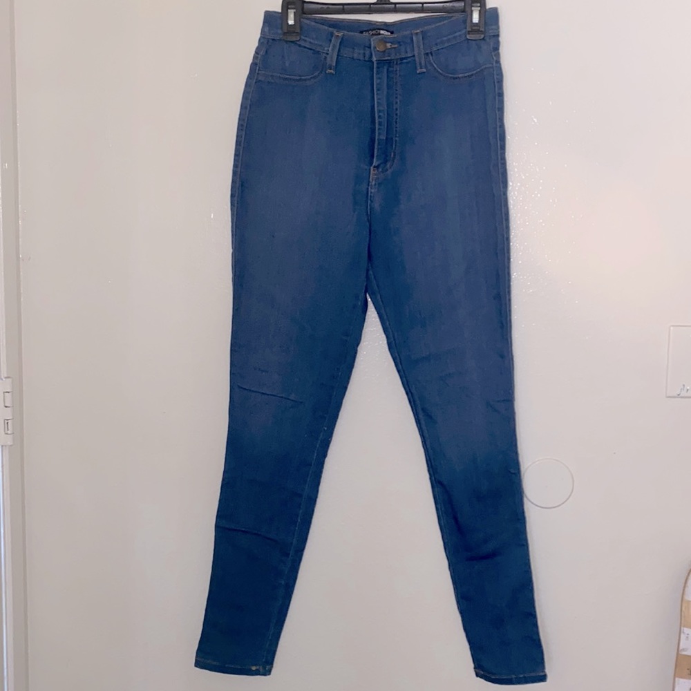 Fashion Nova high rise Jeans